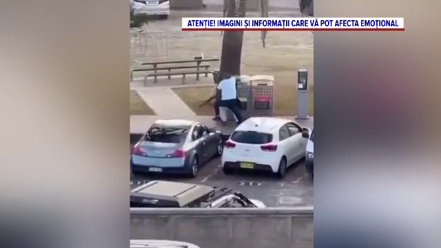Momentul în care un trecător i-a furat arma unuia dintre atacatorii din Sydney. Zeci de oameni au fost răniți | VIDEO