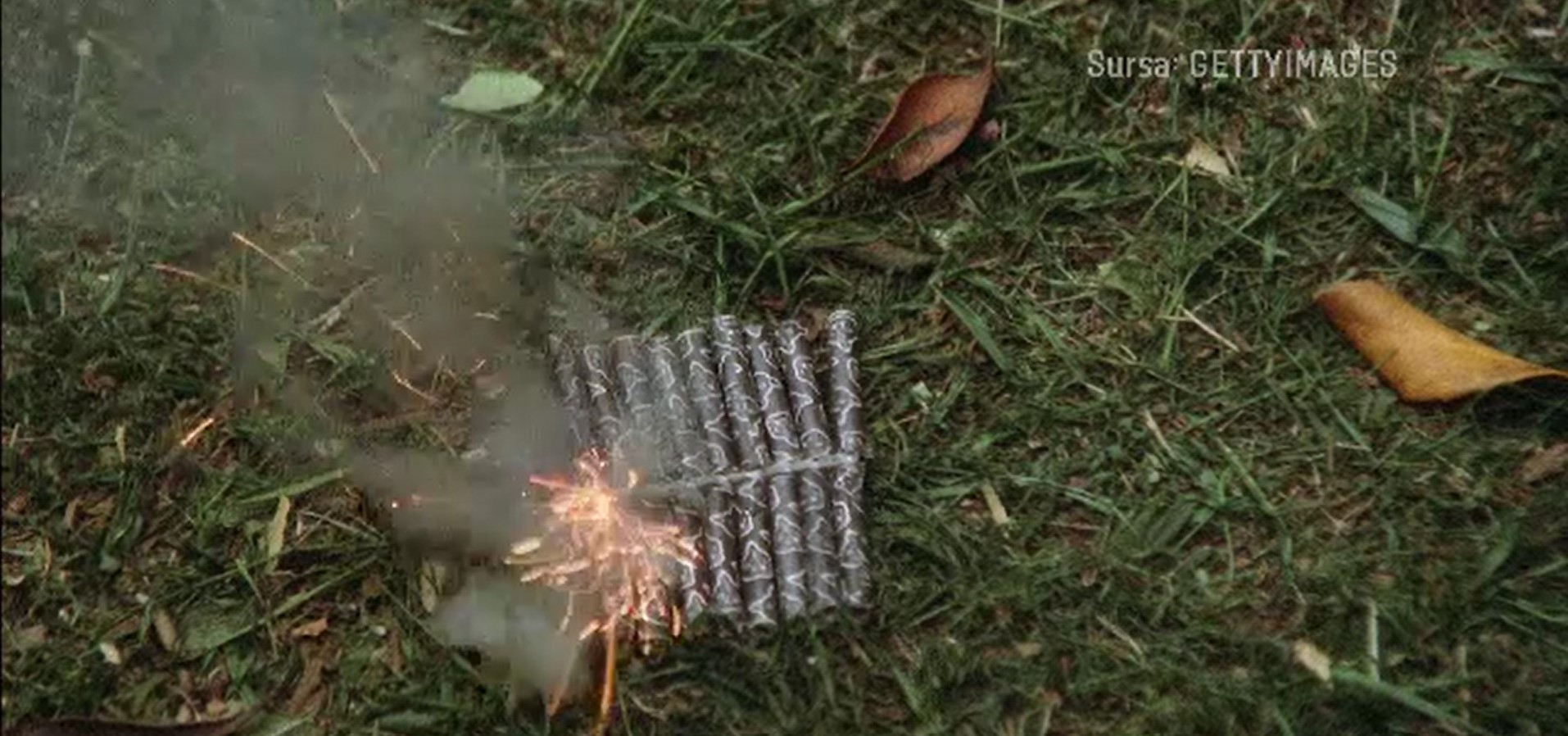 Doi frați minori din județul Brăila, răniți grav după ce s-au jucat cu petarde interzise. Tatăl lor a alertat autoritățile