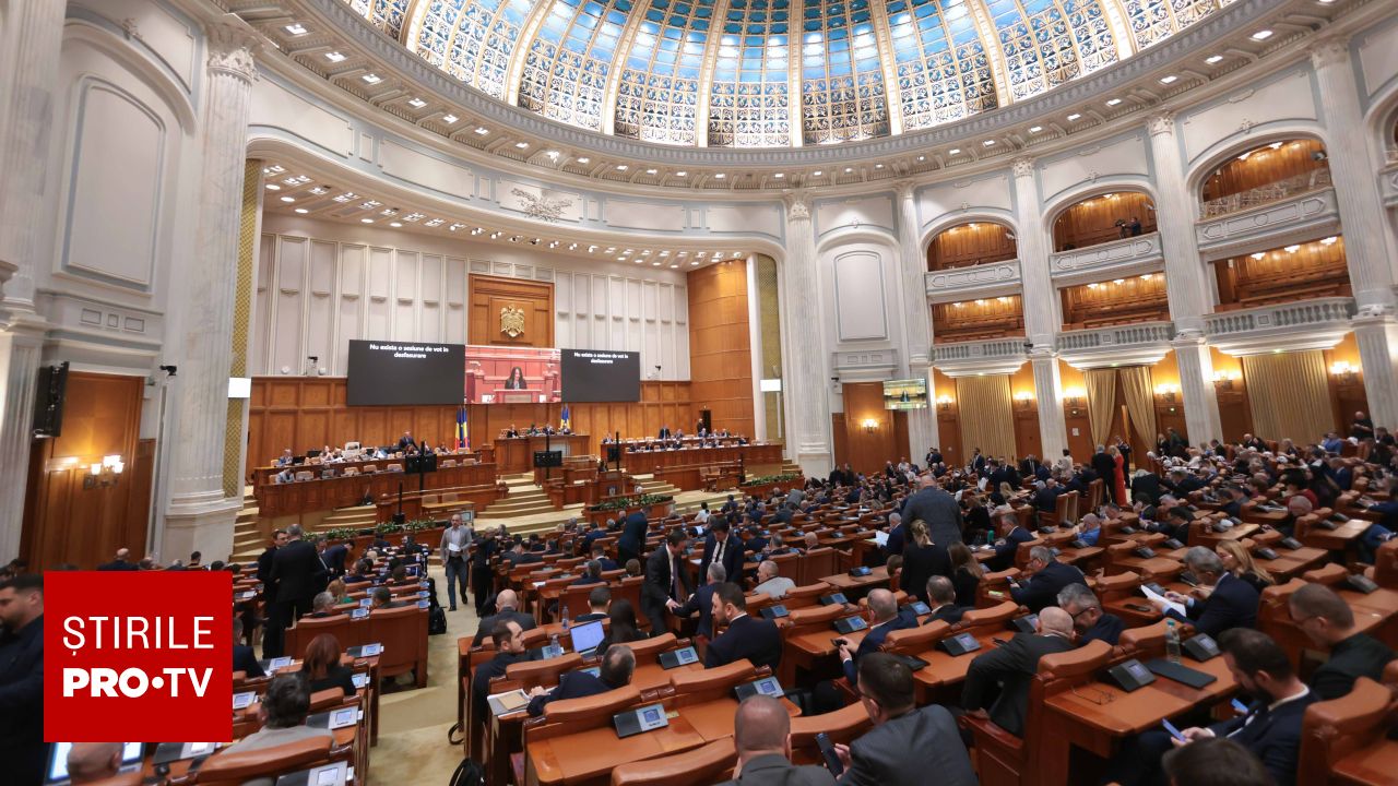 Moțiunea de cenzură împotriva lui Ilie Bolojan, depusă de PSD și AUR, ajunge în Parlament cu 254 de semnături