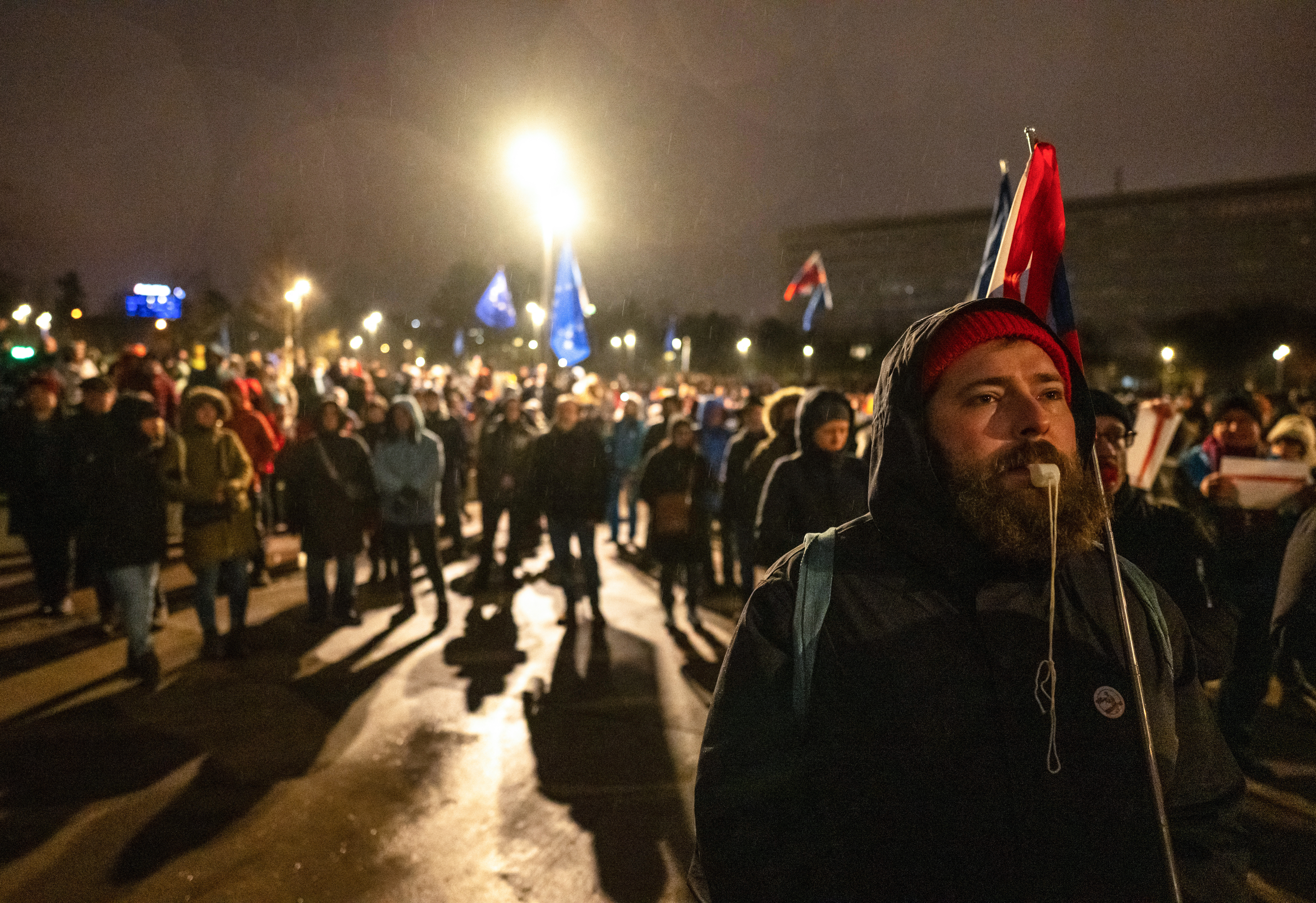 Proteste la Bratislava față de reformele guvernului Fico. Manifestanții avertizează asupra subminării statului de drept