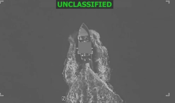 Alte trei nave implicate în traficul de droguri au fost distruse de armata americană. Opt persoane au murit. VIDEO