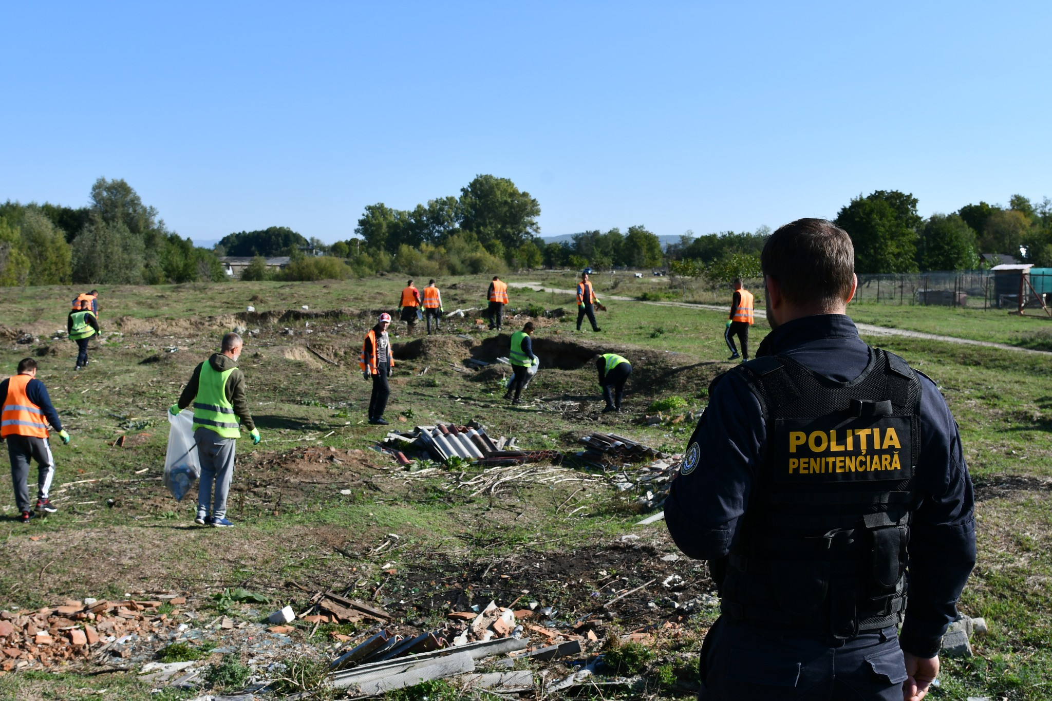 Un penitenciar oferă serviciile deținuților pentru treburi în gospodărie, cu 27 de lei pe oră.„Realizăm orice lucrări”