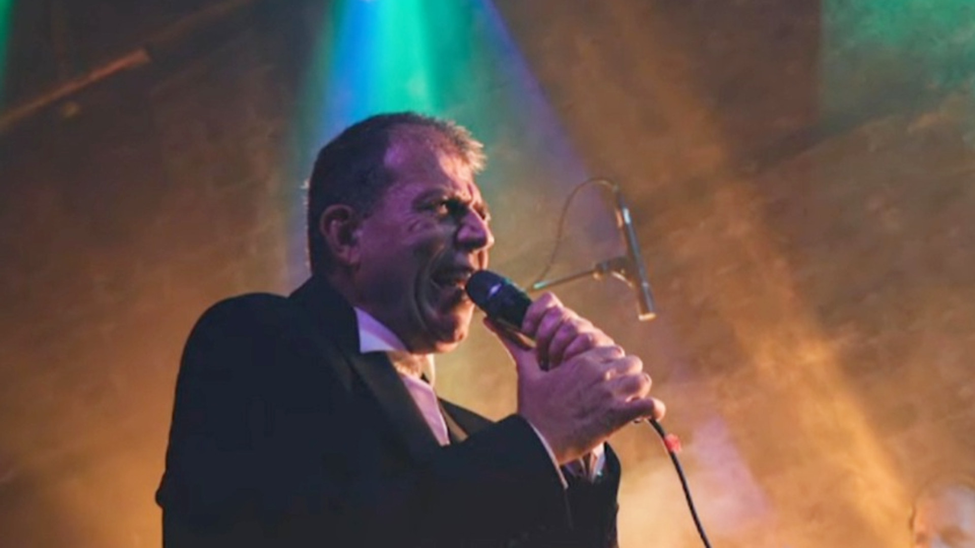 Concert emoționant în memoria lui Artan, la Arenele Romane. Adrian Despot: „A avut puterea să ne arate frumusețea haosului”