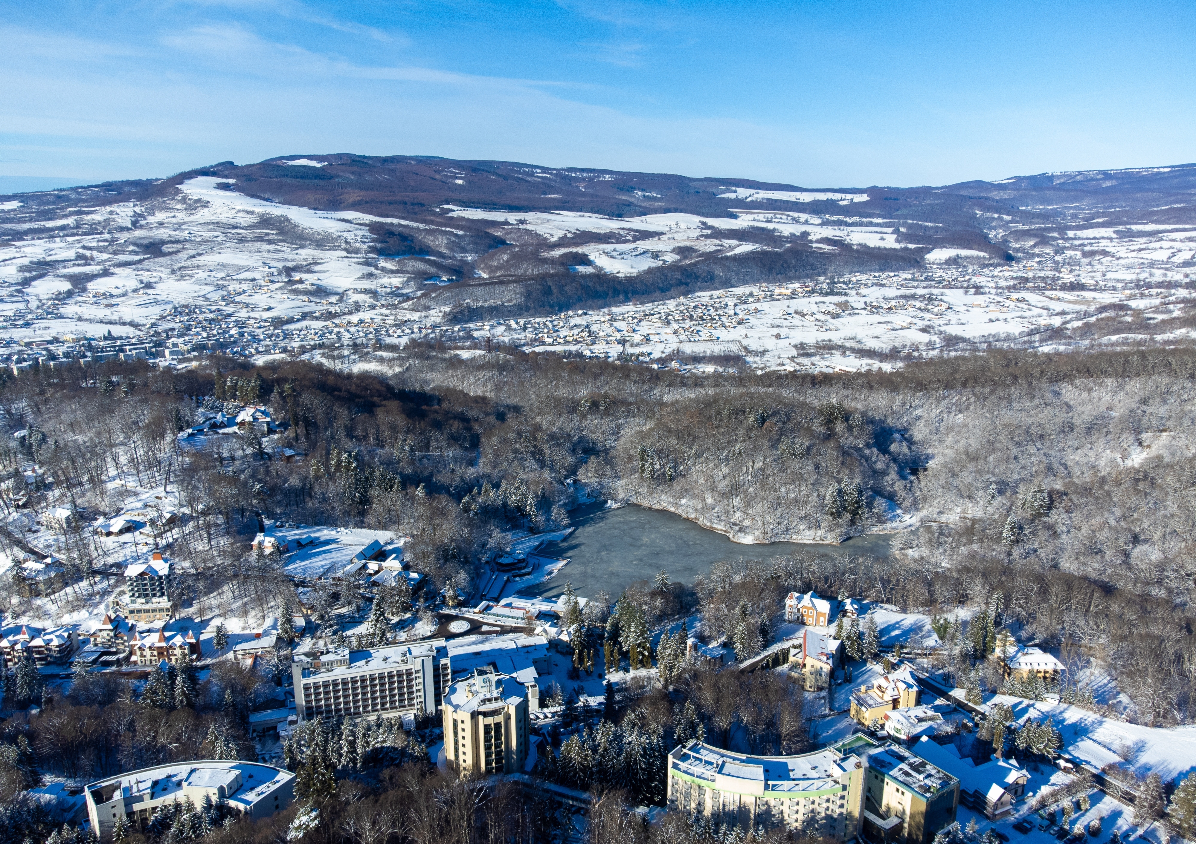 Vremea azi, 14 ianuarie 2026. Regiunile din țară care scapă de ger. Maximele zilei