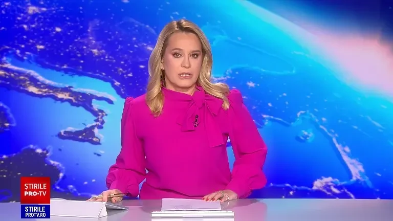 O femeie a fost lovită de un trenuleț care plimba copii la Târgul de Crăciun din Pitești. Șofer: „A sărit în fața mea”