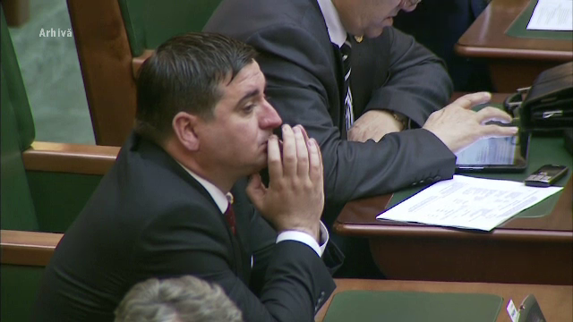 Cui mai voia să dea șpagă fostul senator Isăilă: ”Un ”bulion”, exact!”. Mită uriașă pentru obuze din Kazahstan