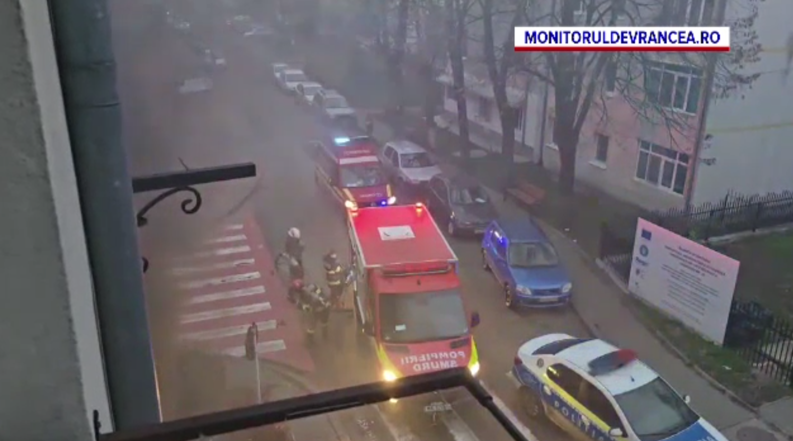 Explozie într-un bloc din Focșani: o femeie cu arsuri grave, zeci de persoane evacuate