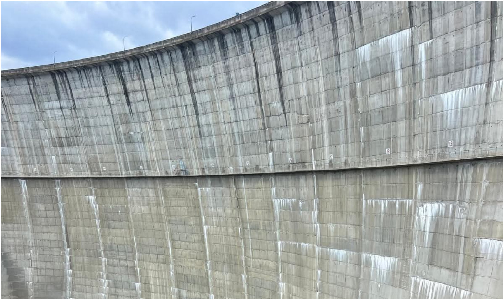 Apele Române clarifică situația „fisurilor” de pe barajul Paltinu: „Nu există pericol pentru populație sau infrastructură”