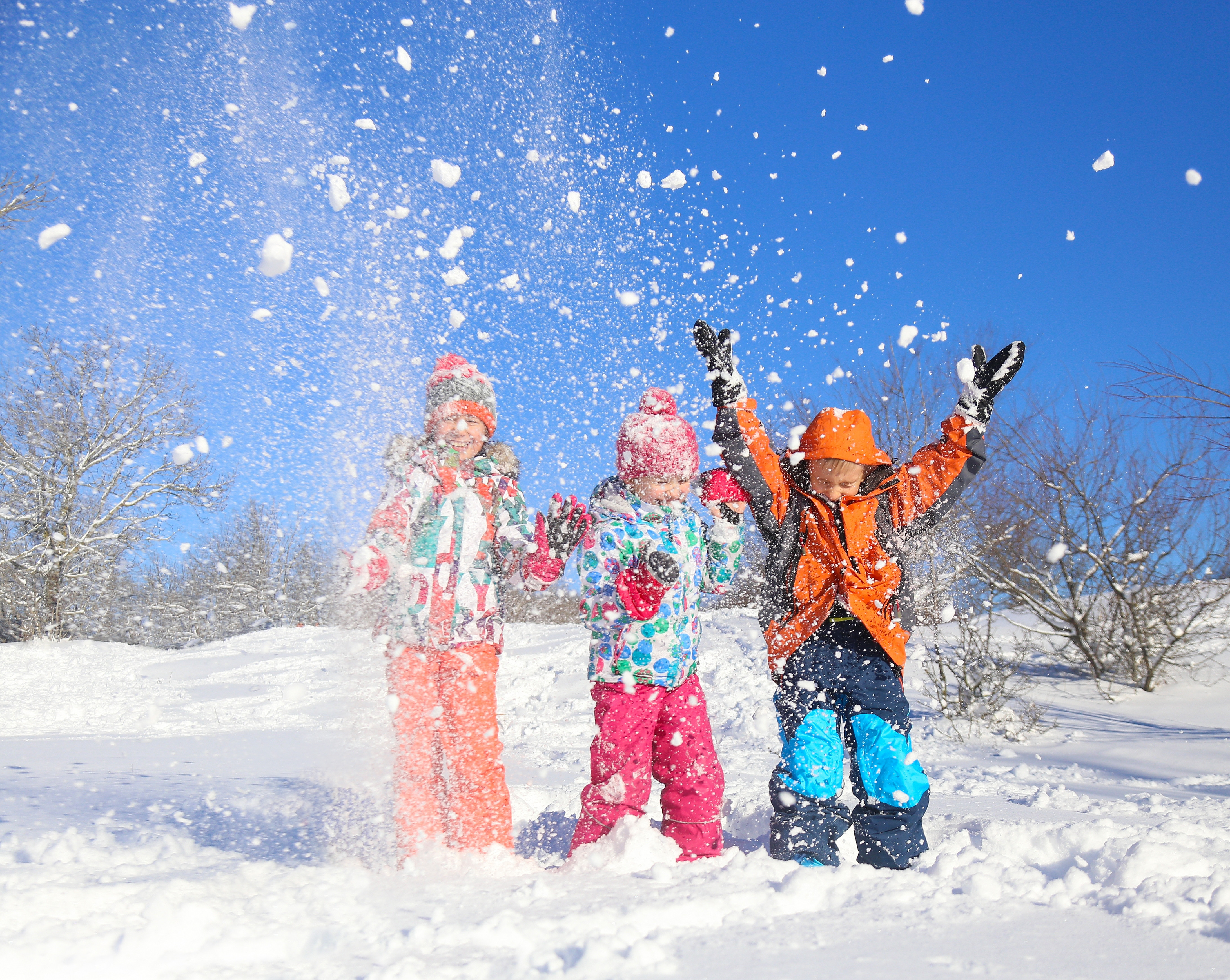 Ce înseamnă dacă ninge în noaptea de Crăciun. Semne din bătrâni despre belșug, pace și vremea din anul care urmează