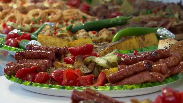 Cu ce putem să „îmblânzim” preparatele bogate în grăsimi și zahăr, de Crăciun. Truc pentru evitarea exceselor