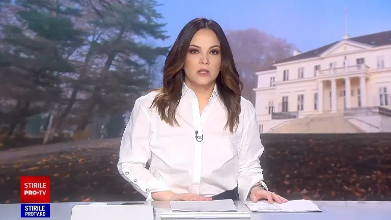 Curtea Castelului Regal de la Săvârșin a răsunat de colindele vestiților dubași