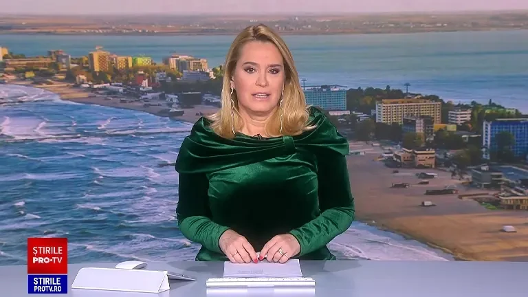 Hotelurile de pe litoral sunt pline, functionează în regim all inclusive si organizează petreceri cu muzică live