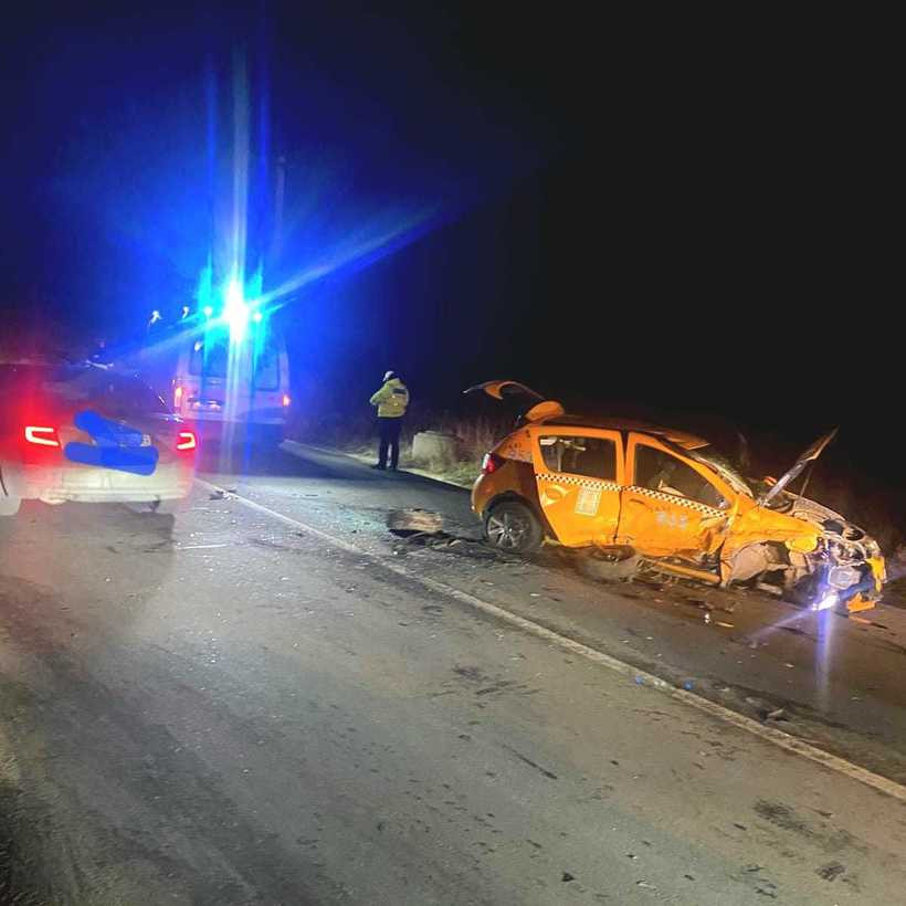 Trei persoane, între care și o gravidă, au fost rănite într-un accident în Sibiu. Şoferul care a provocat accidentul a fugit