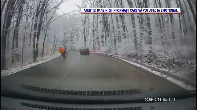 Tragedie de Crăciun. Momentul în care un bărbat a murit după ce a intrat cu motocicleta într-un stâlp, în Iași | VIDEO