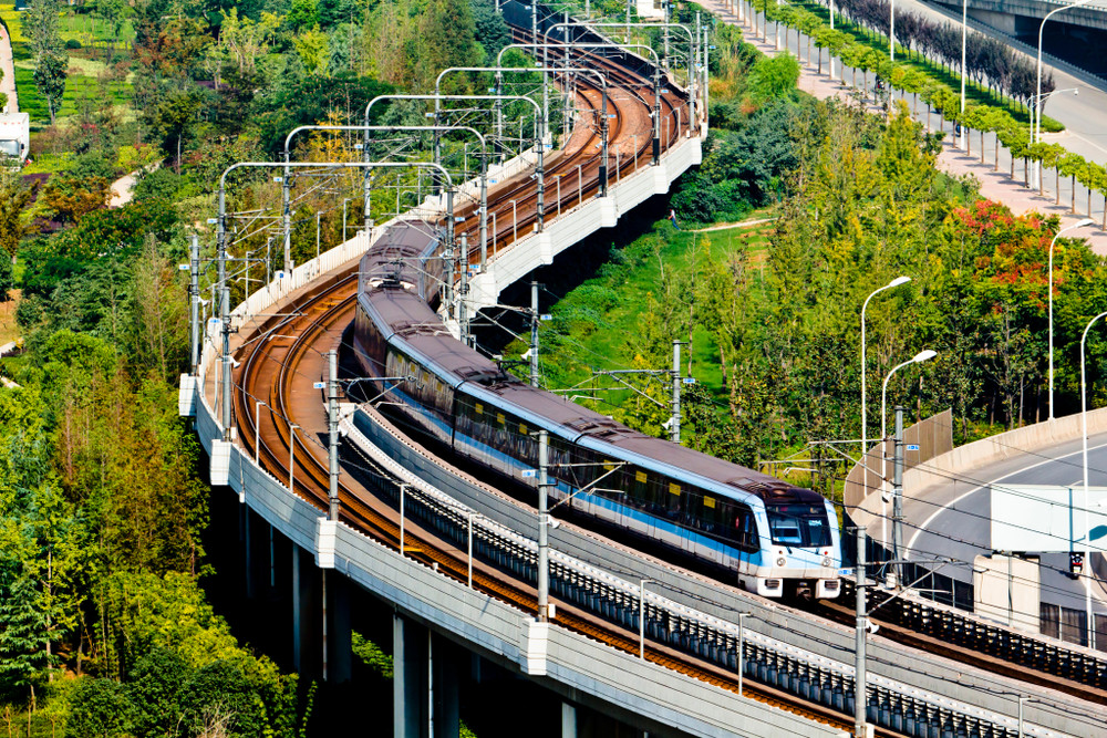 Rețeaua feroviară din China a depășit 50.000 de km după inaugurarea unei noi stații. Diferența față de România