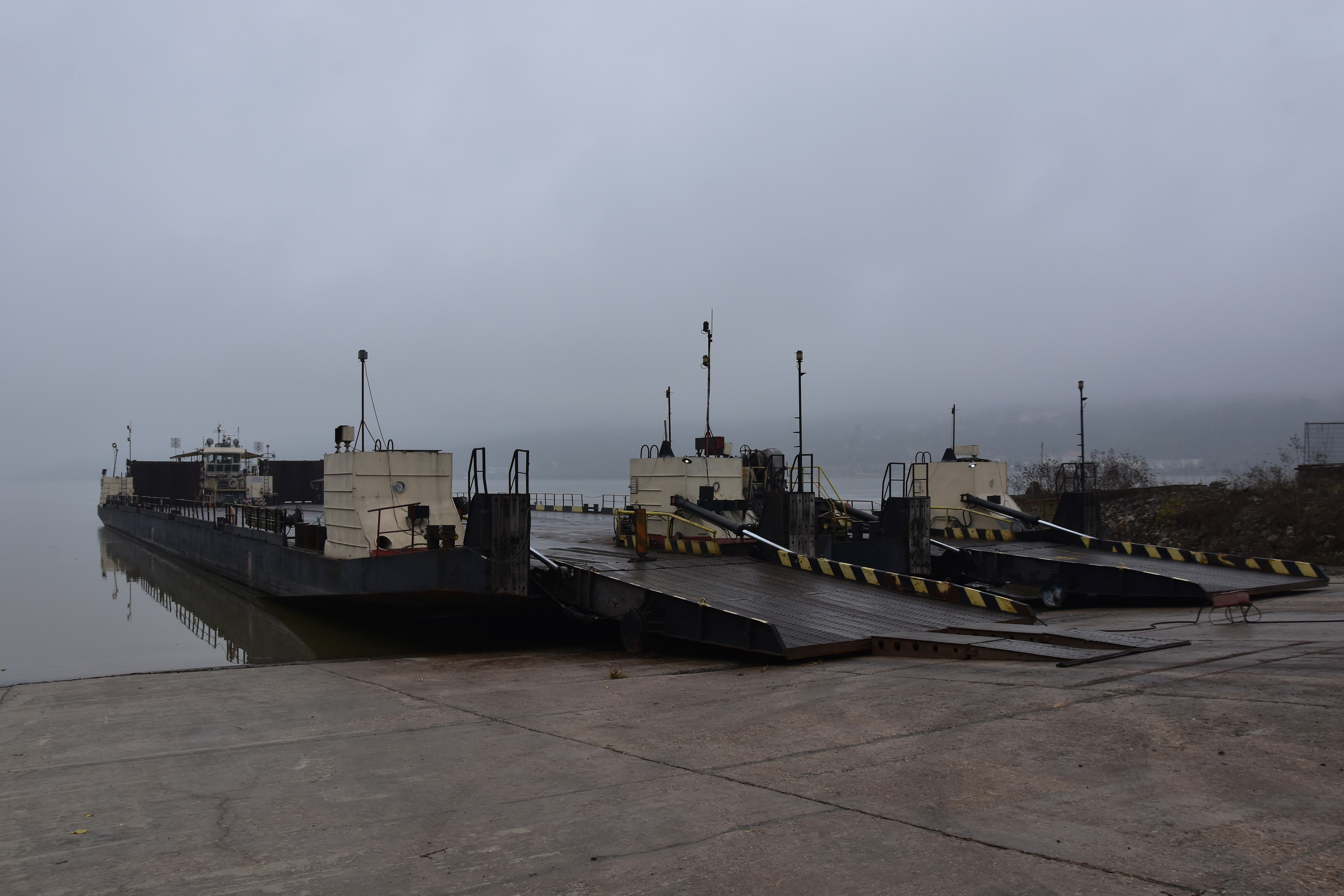 Trafic îngreunat spre Bulgaria din cauza vremii. Trecerea cu bacul pe la Bechet, suspendată temporar