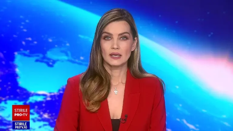 Accident grav în Pasajul Unirii. O mașină s-a răsturnat după ce șoferul ar fi pierdut controlul direcției