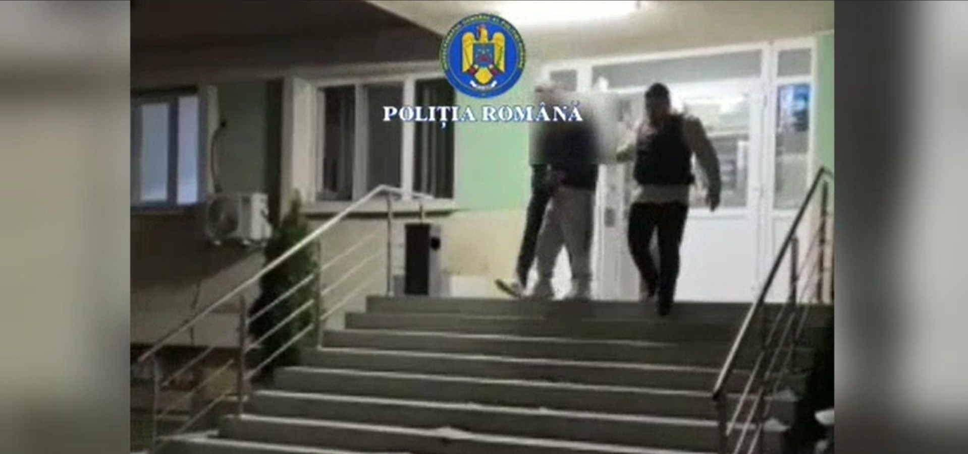 Un bărbat din Slatina a intrat într-o sală de jocuri și a amenințat o angajată cu un cuțit. A furat aproape 70.000 de lei