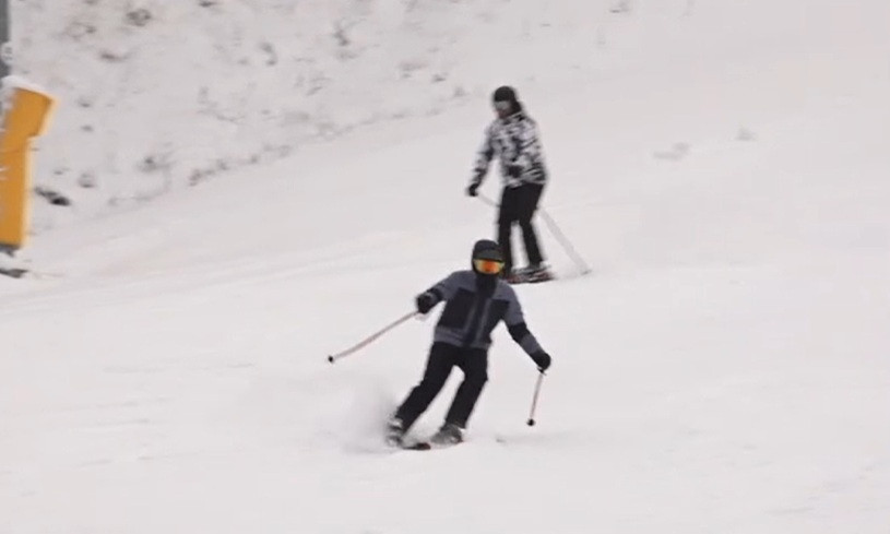 Primele pârtii deschise în acest sezon în România. Stațiunile în care se poate schia deja