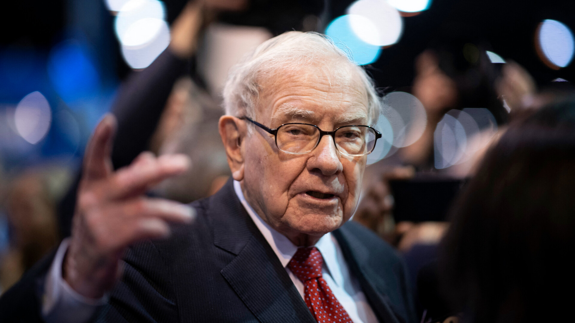 Warren Buffett se retrage din funcția de CEO executiv al Berkshire Hathaway. „Oracolul din Omaha” și-a ales succesorul