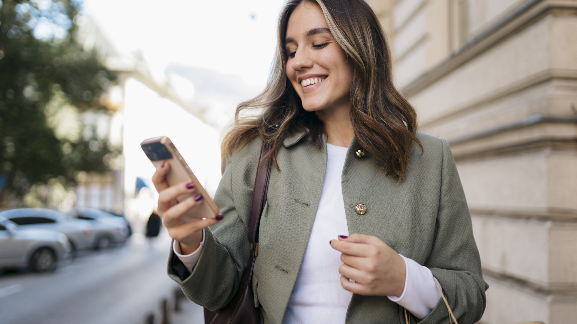 Vești bune pentru cetățenii UE din Republica Moldova. Pot folosi telefonia și internetul fără costuri suplimentare de astăzi