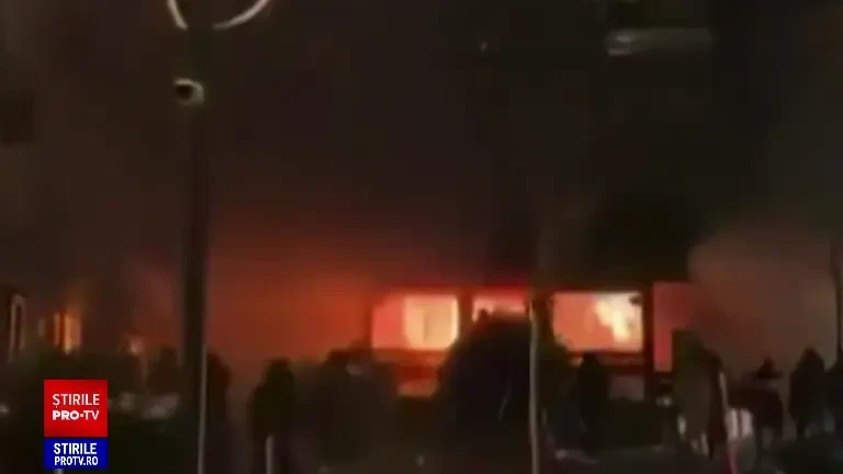 Tragedia din Elveția: Peste 140 de morți și răniți. „Un ospătar s-a urcat pe umerii altui ospătar. Ţinea în mâini o lumânare”