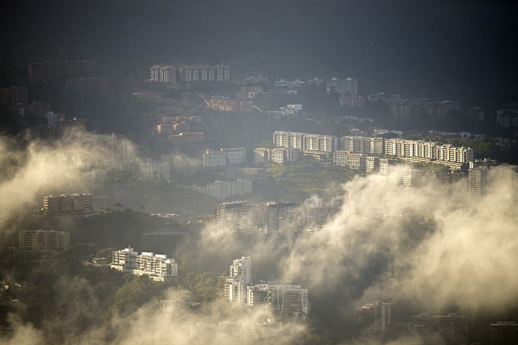 SUA au bombardat Venezuela. Președintele Maduro și soția lui, capturați și scoși din țară cu avionul de Trump | VIDEO
