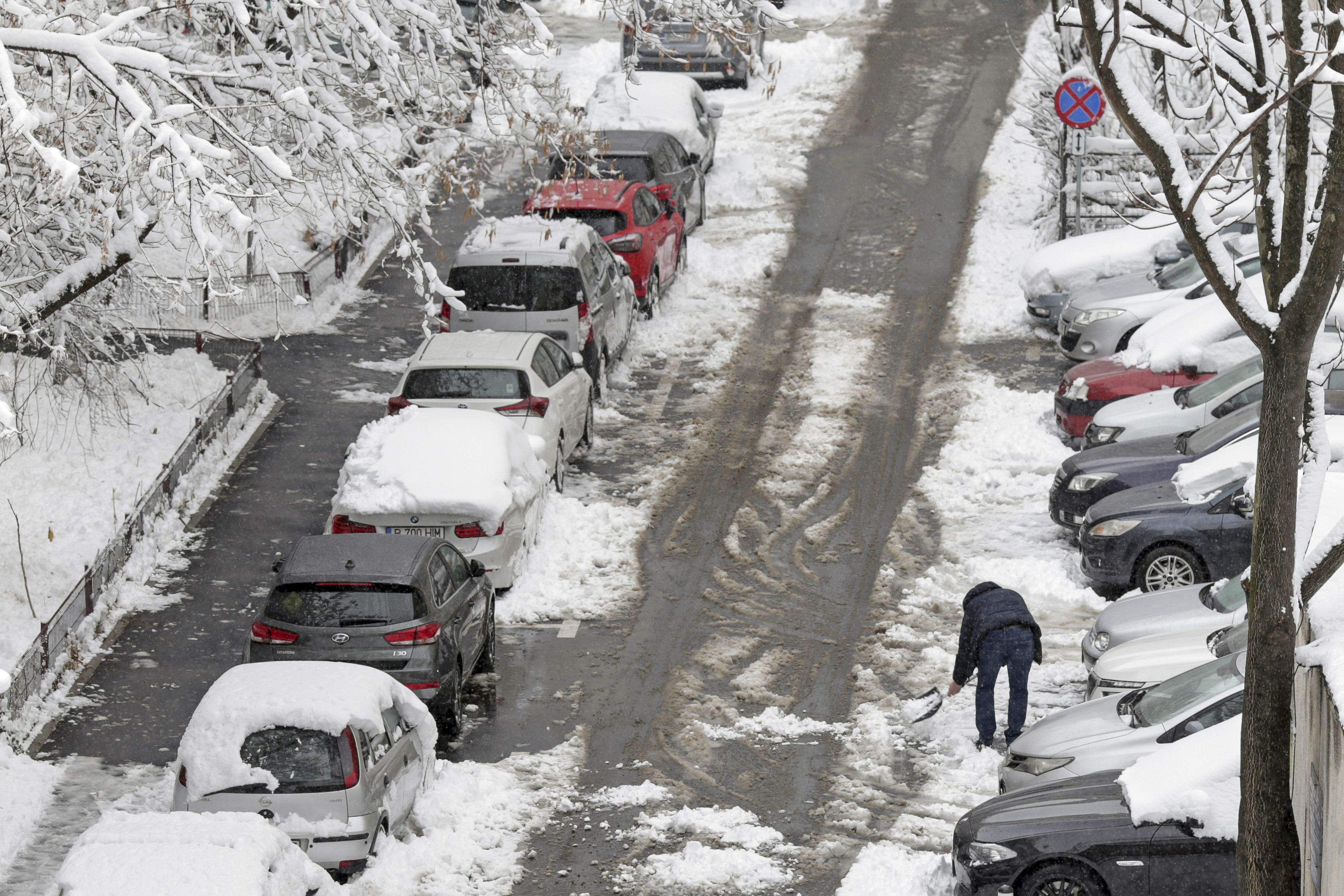 Haos pe șosele din cauza vremii: circulație restricționată pe mai multe drumuri naționale din vestul și nordul țării