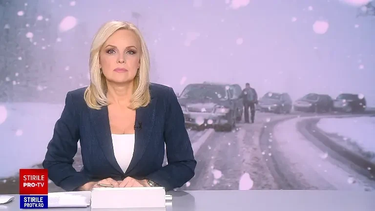 Jumătate de țară, acoperită de zăpadă. Șoferii au rămas blocați ore în șir pe drumuri și mii de oameni au rămas fără curent