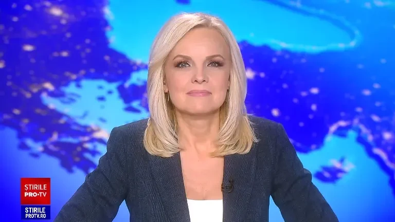 Trei vulpi au apărut în centrul Bucureștiului. „Prezenţa acestor animale este un semnal” | VIDEO