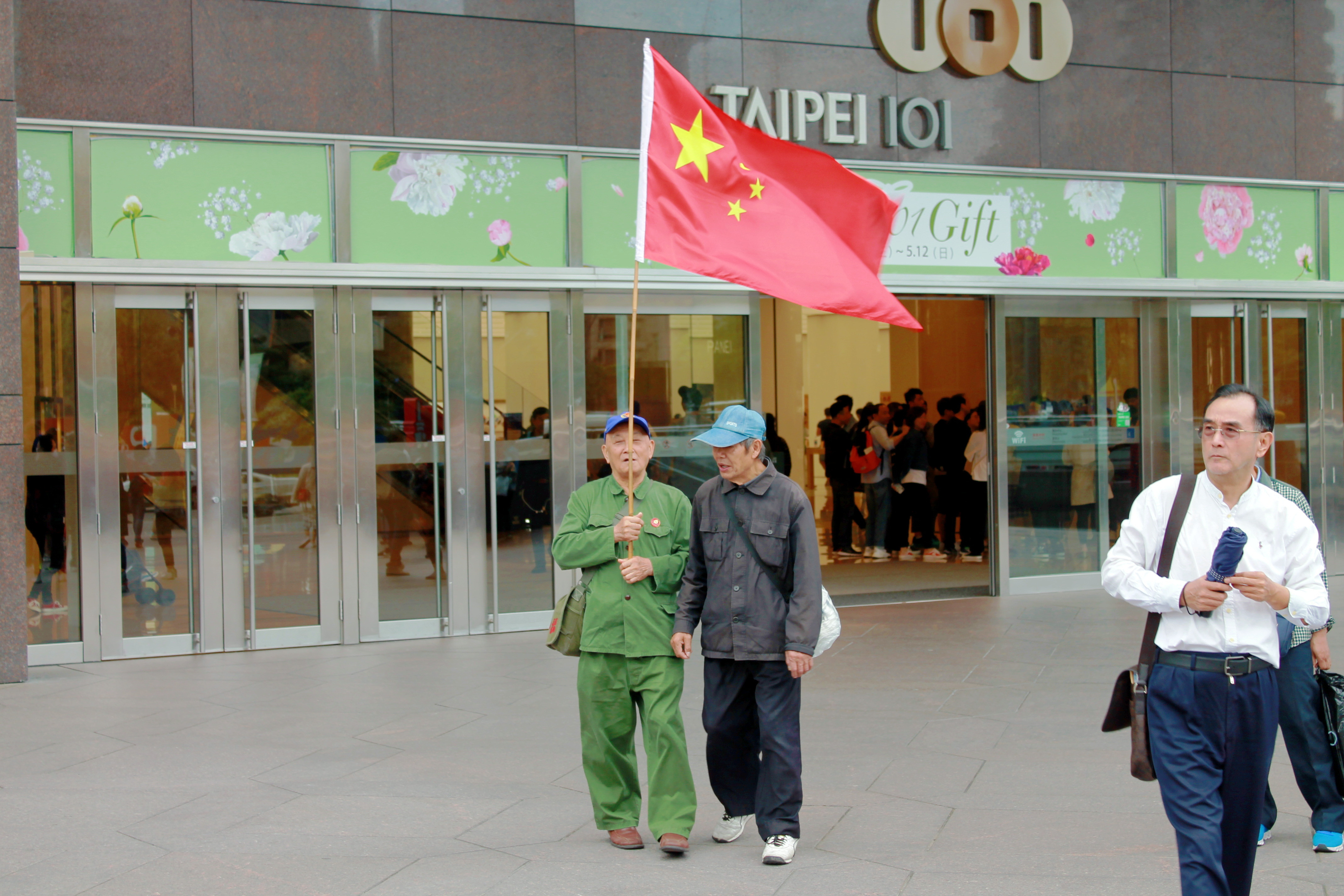 China condamnă public atacul SUA în Venezuela, dar îl studiază în detaliu pentru cazul Taiwan. ”Operațiune de manual”