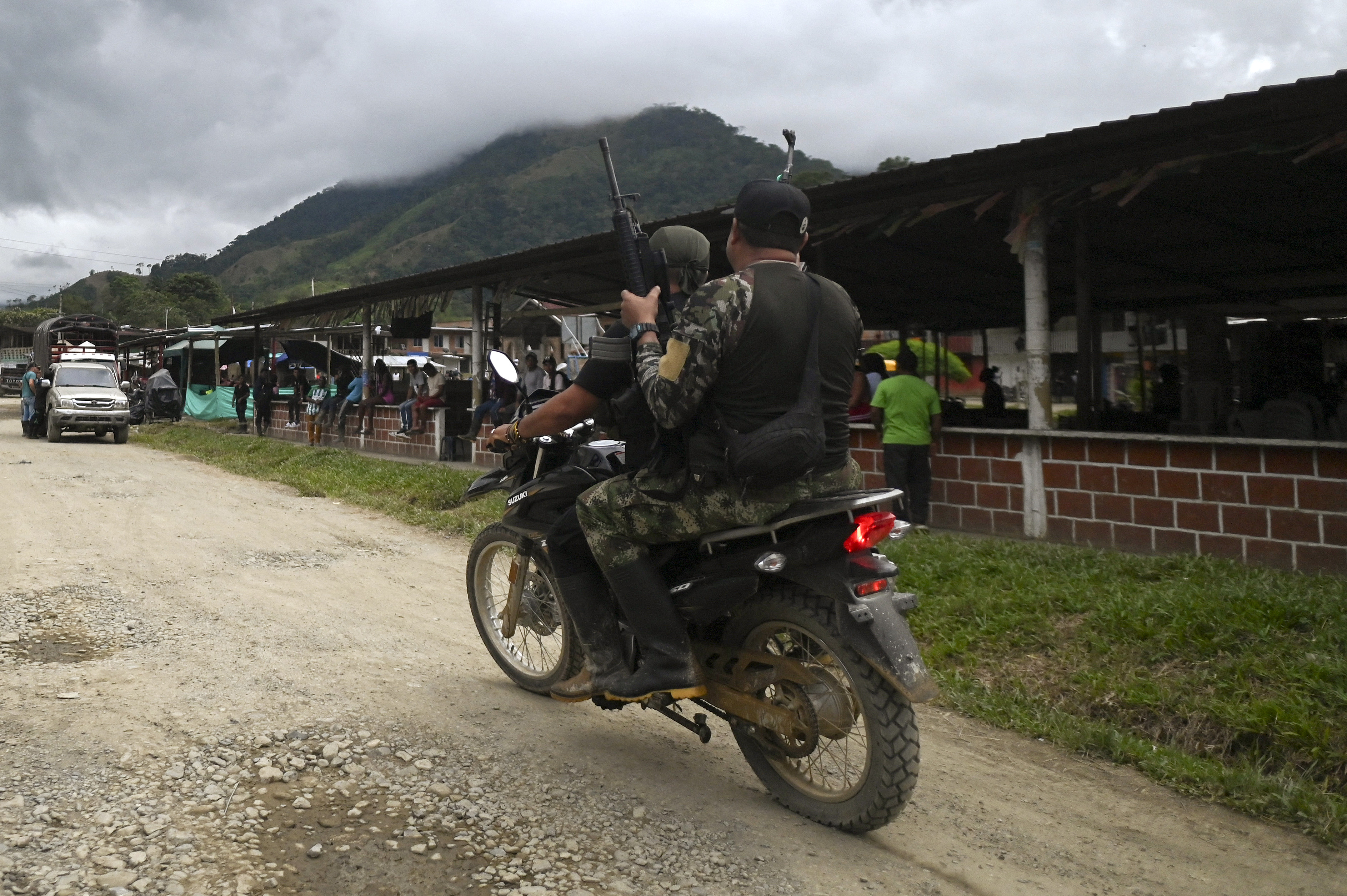 Gherilele columbiene se declară gata să înfrunte SUA, după arestarea lui Maduro. „Până la ultima picătură de sânge”