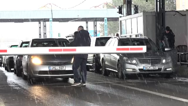 Mii de moldoveni vin în România pentru sărbătorile de iarnă pe rit vechi. Hotelurile și stațiunile sunt aproape pline