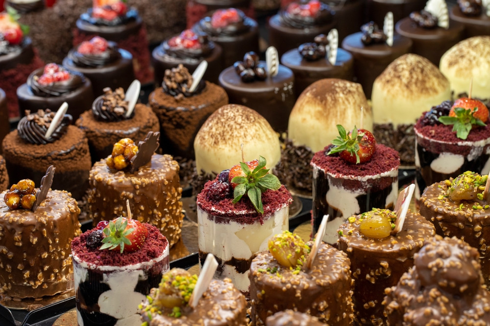 „Prăjitura ucigașă”. O femeie a murit după ce s-a înecat cu un desert tradițional. Alte 6 persoane sunt în spital