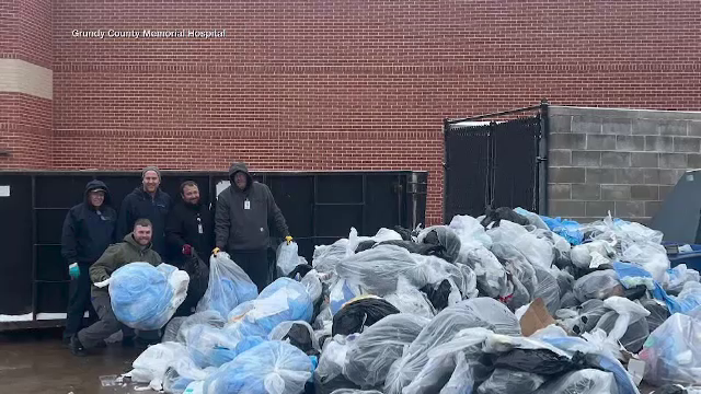 Angajații unui spital au răscolit toate deșeurile și le-au scanat cu raze X pentru a găsi două inele aruncate de o pacientă