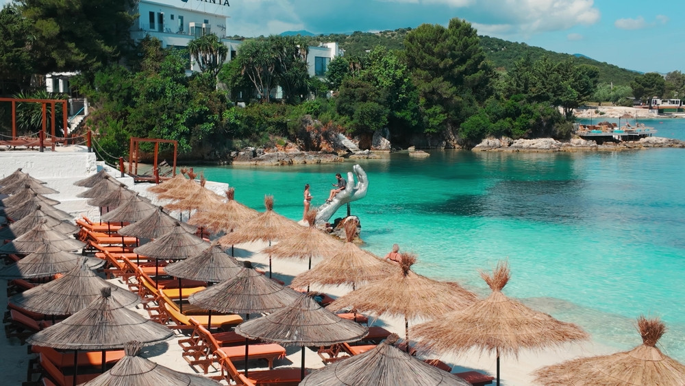 Destinații de vacanță accesibile pentru călătorii cu buget redus. Țări de vizitat în 2026