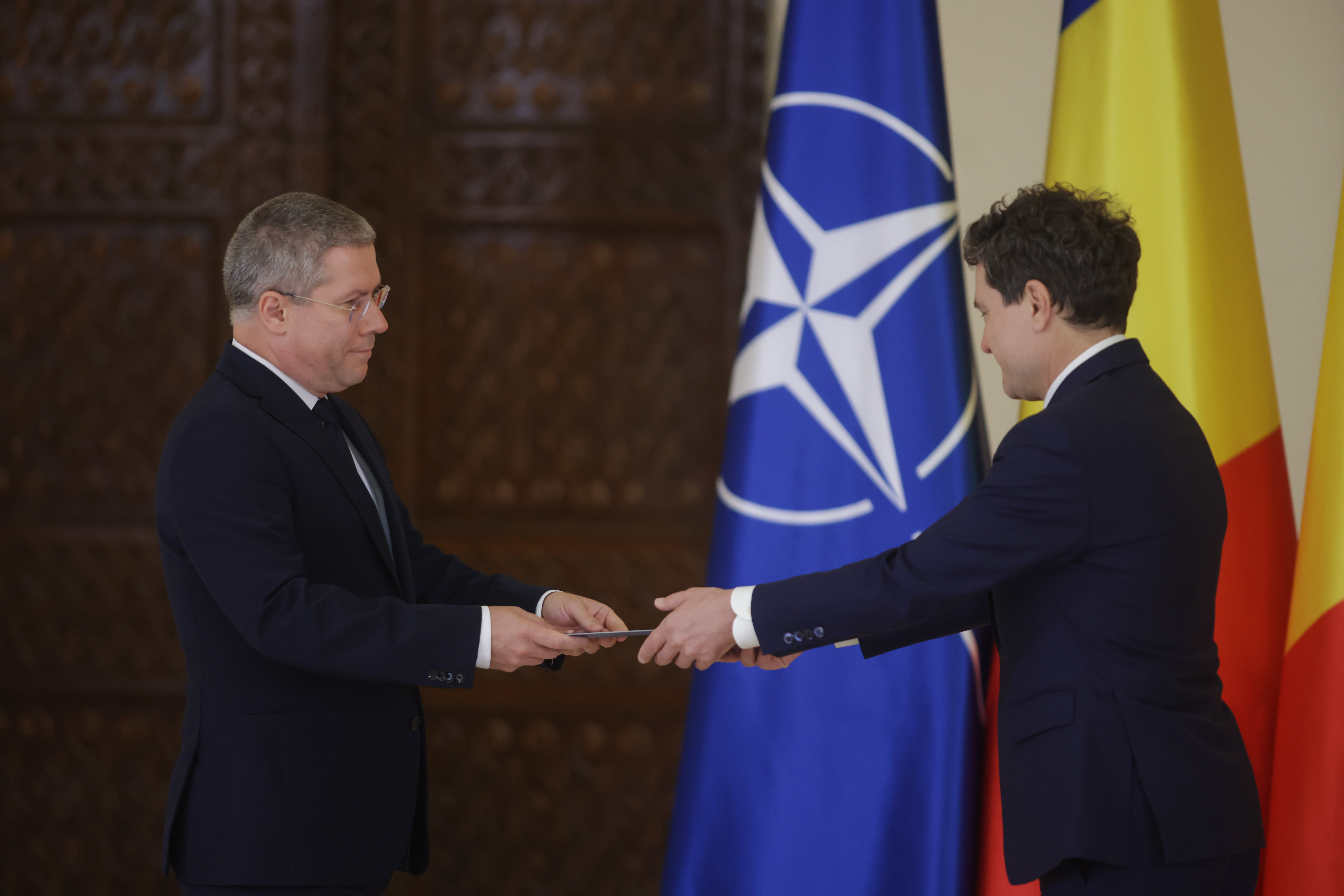 Prima reacție a judecătorului CCR Dacian Dragoș, după ce avocata Silvia Uscov a atacat numirea lui în justiție