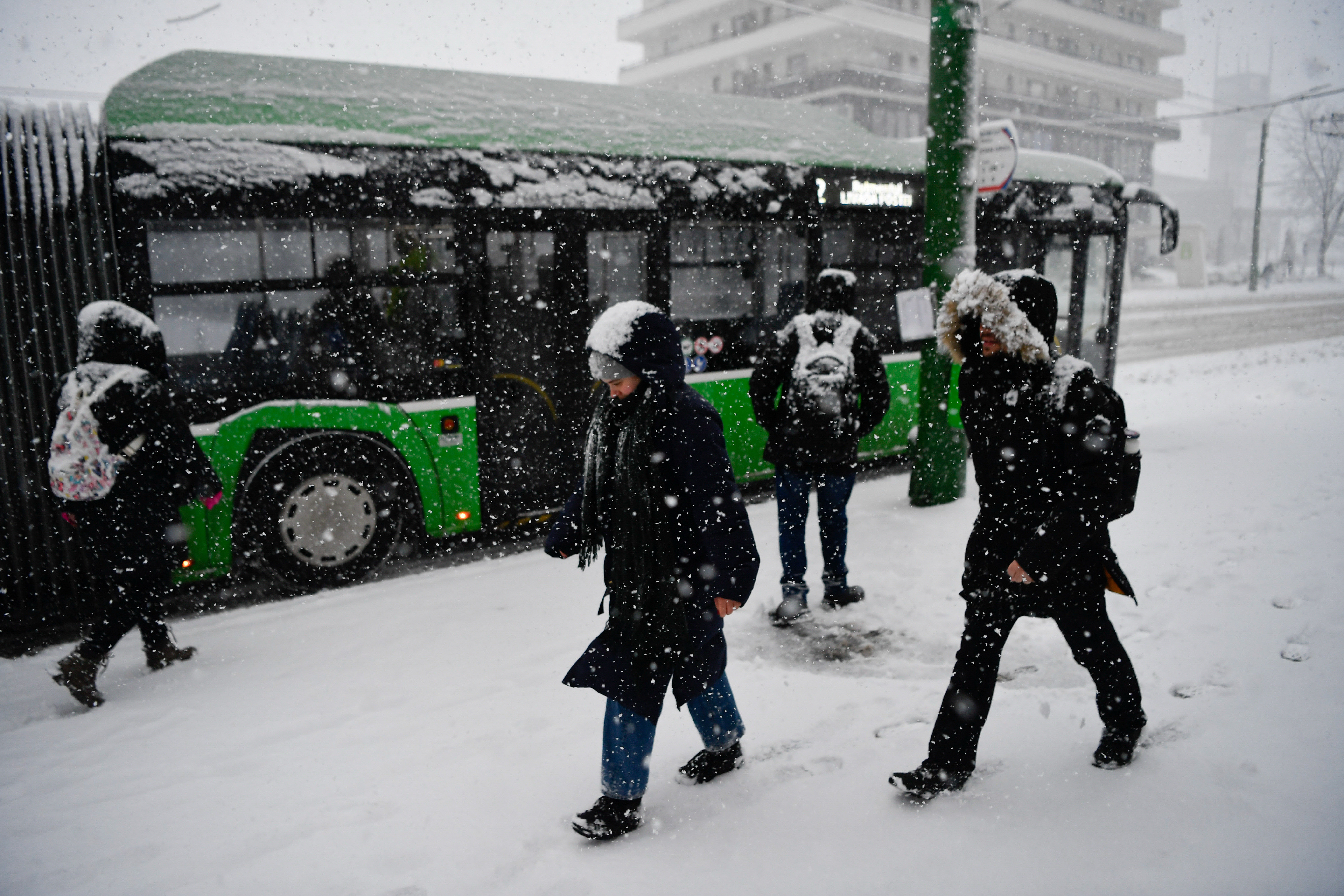 Vremea azi, 12 ianuarie 2026. Temperaturile ajung și la -20 de grade, cu ger persistent, ninsori și viscol