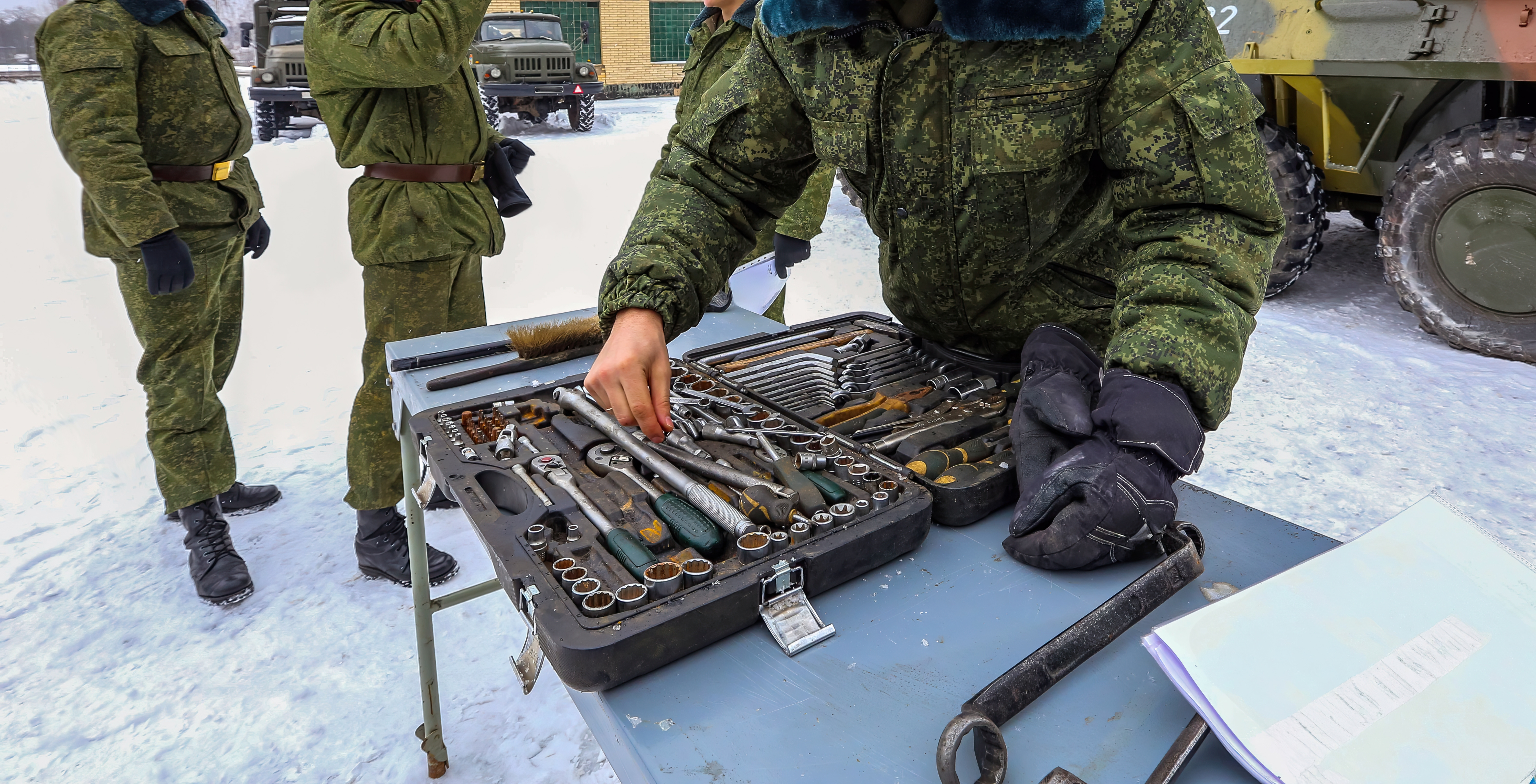 Statul care reintroduce serviciul militar obligatoriu. Mii de tineri vor începe instruirea pe 1 februarie