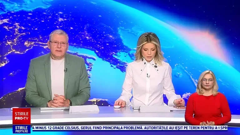 Copiii și părinții la joacă în zăpadă, în curtea Muzeului Satului din Baia Mare: „Am încercat să aducem atmosfera de demult”