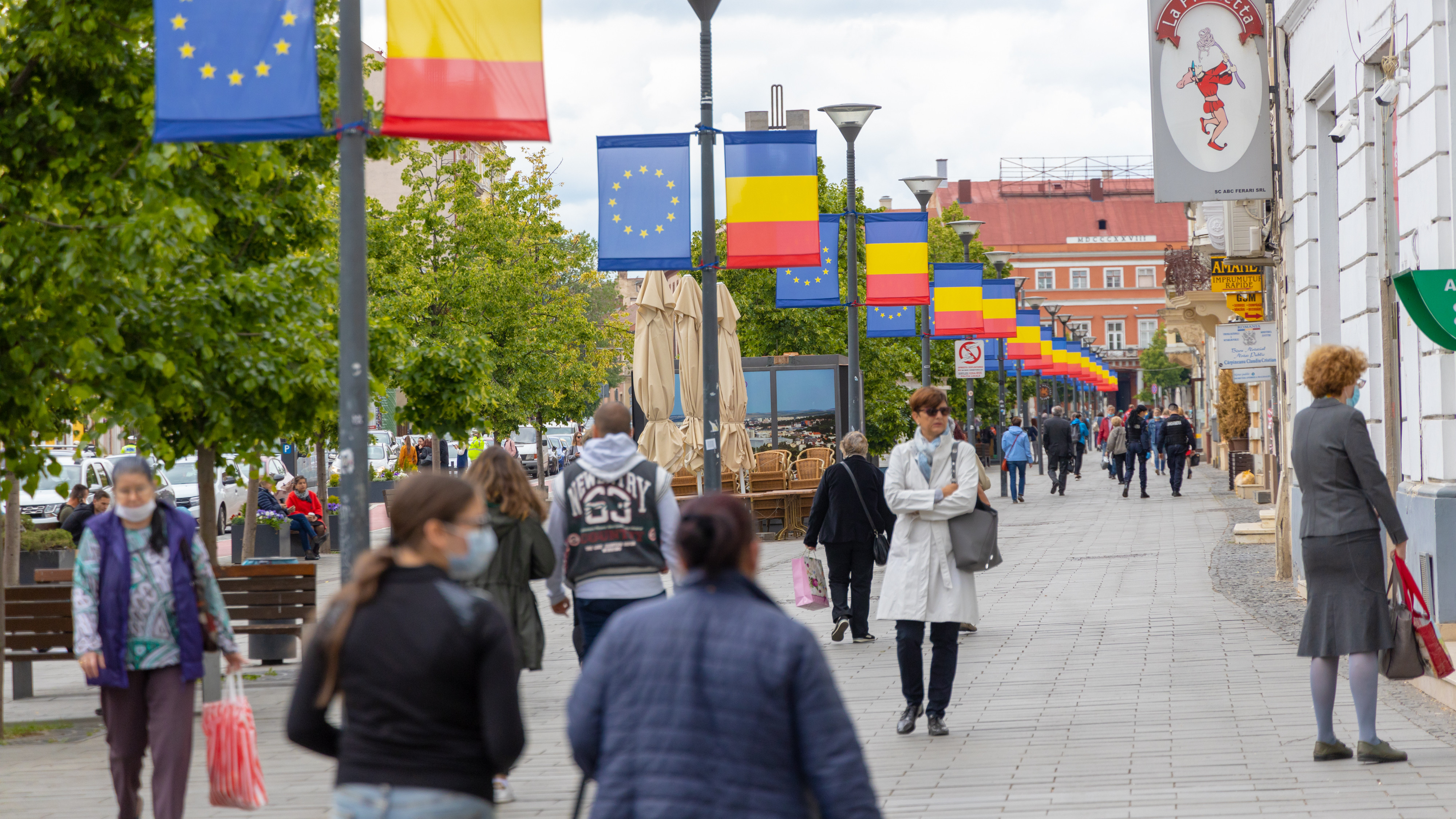 Sectorul bugetar de unde nu se taie niciun salariu, pentru că nu au de unde. Angajații de aici au doar 3.000 lei pe lună