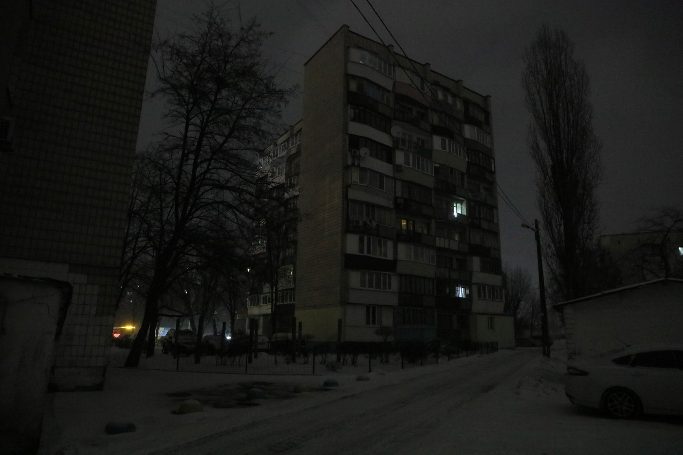 Peste 800 de imobile din Kiev în continuare fără încălzire, la -15 grade, la trei zile de la atacurile masive rusești