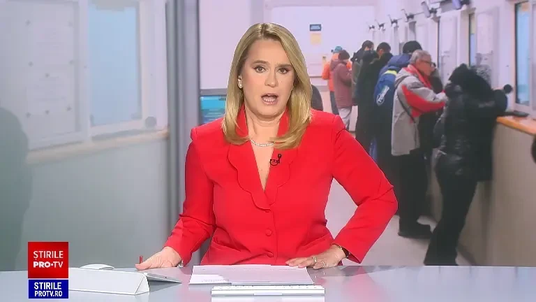 Cozi pentru plata impozitelor majorate, la -10 grade. Contribuabilii au ajuns cu trei ore înainte de deschiderea ghișeelor