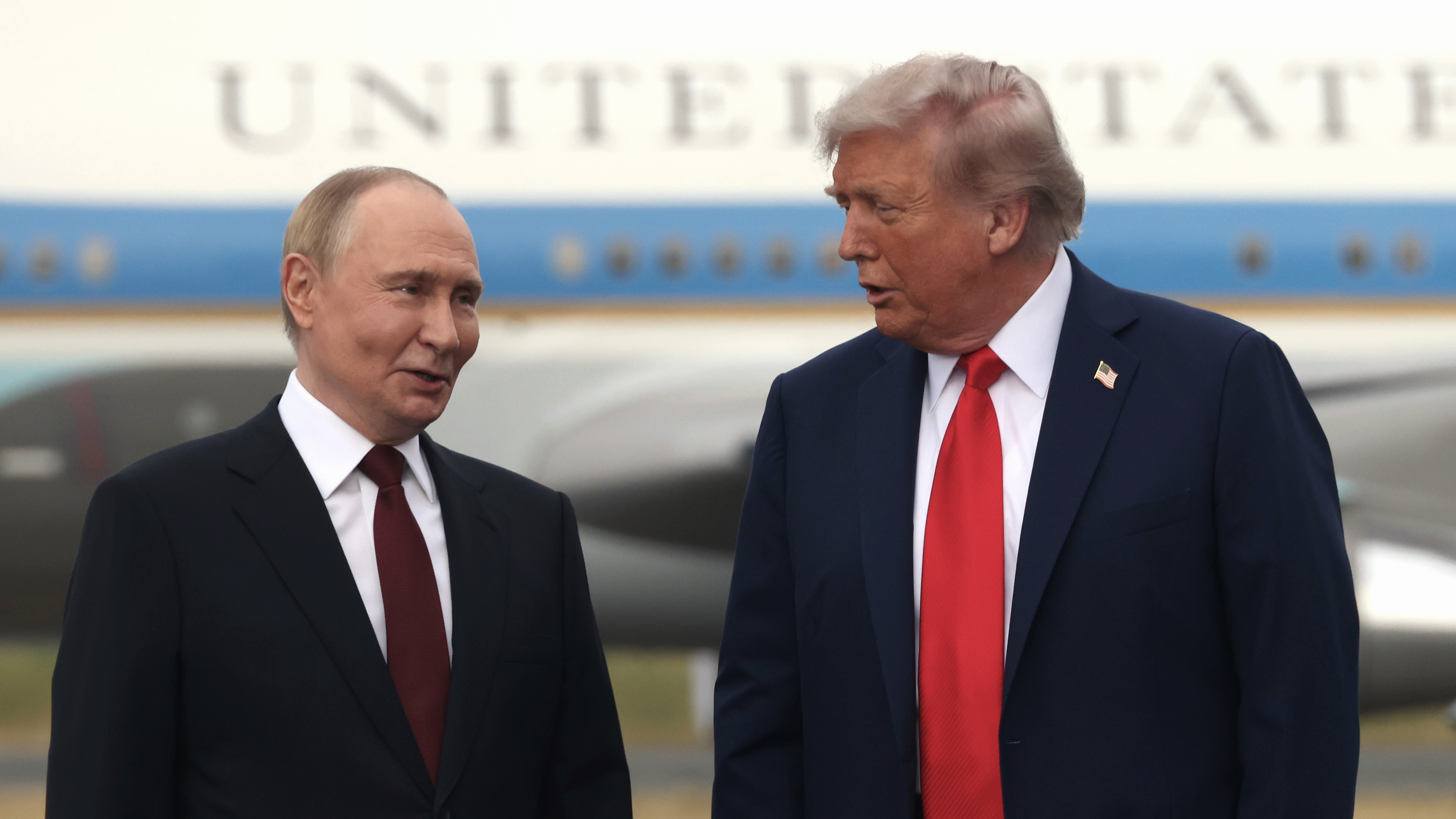 “România se poate trezi peste noapte într-o situație infernală”, alimentată de revizionismul lui Trump și Putin | INTERVIU