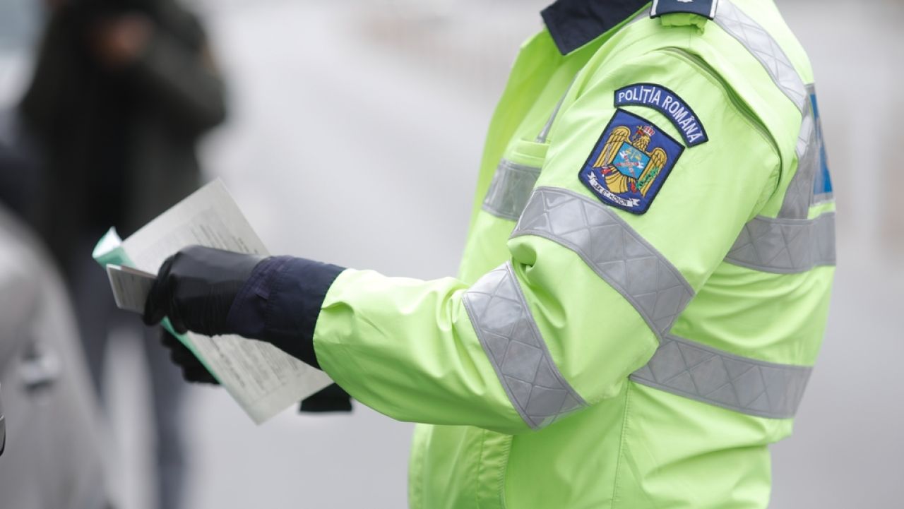 Șoferii care nu achită amenzile în 90 de zile riscă suspendarea permisului