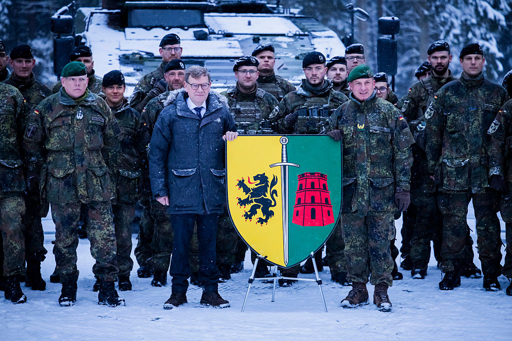 Euronews: Lituania, țară membră NATO, se pregătește pentru un posibil război. Germania a trimis deja trupe: ”Un semnal clar”