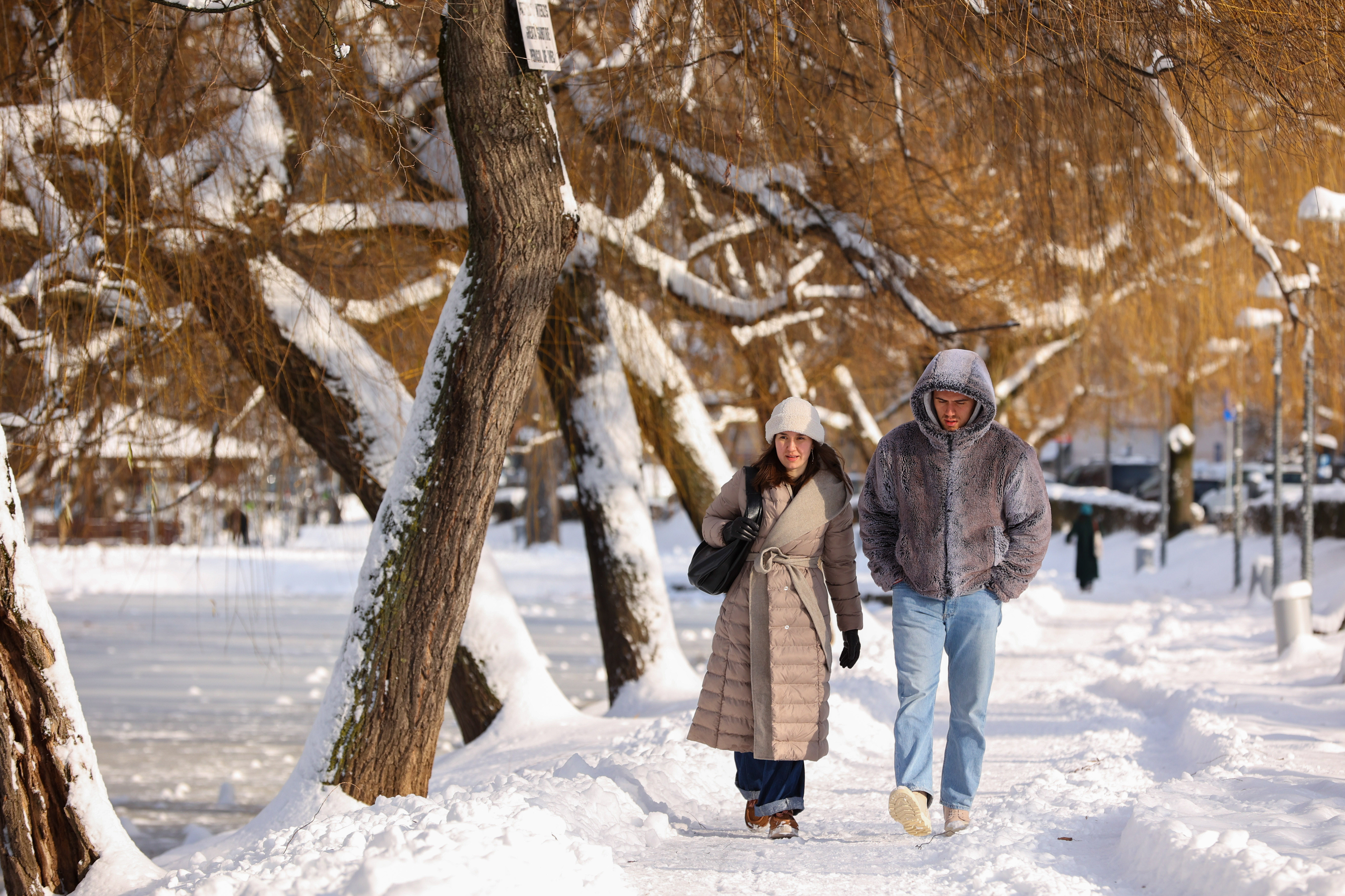 Meteorologii anunță o schimbare a vremii în următoarele două săptămâni. Când am putea scăpa de ger