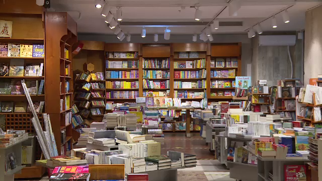 TikTok rescrie preferințele de lectură. Un cititor a comandat cărți în valoare de 82.000 de lei