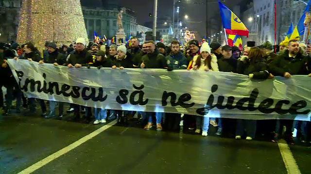 Proteste în Capitală de Ziua Culturii. Mii de oameni au manifestat împotriva Guvernului și a „Legii Vexler”