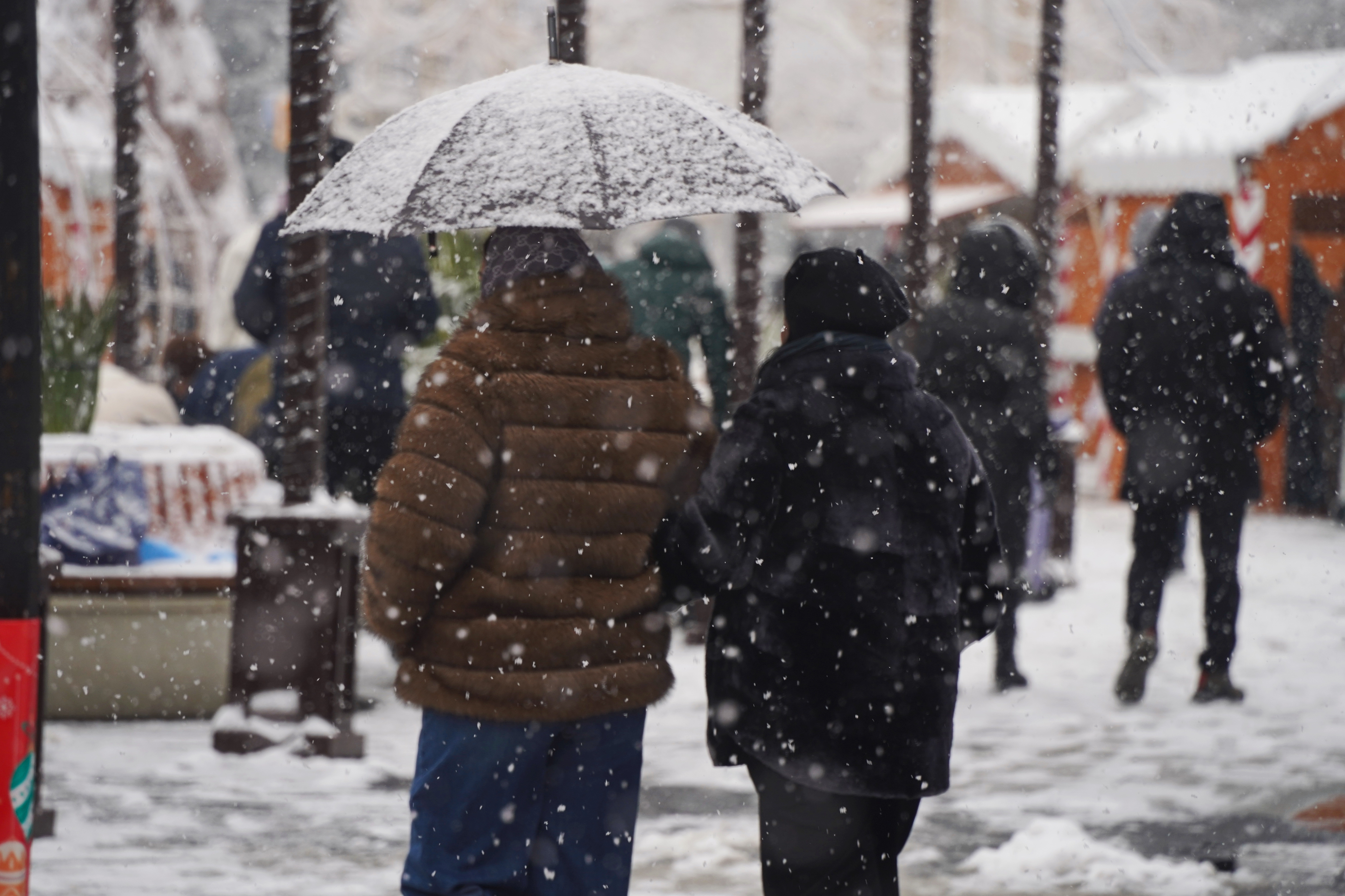 Când revine gerul în România. Meteorologii anunță temperaturi minime de până la -14 grade